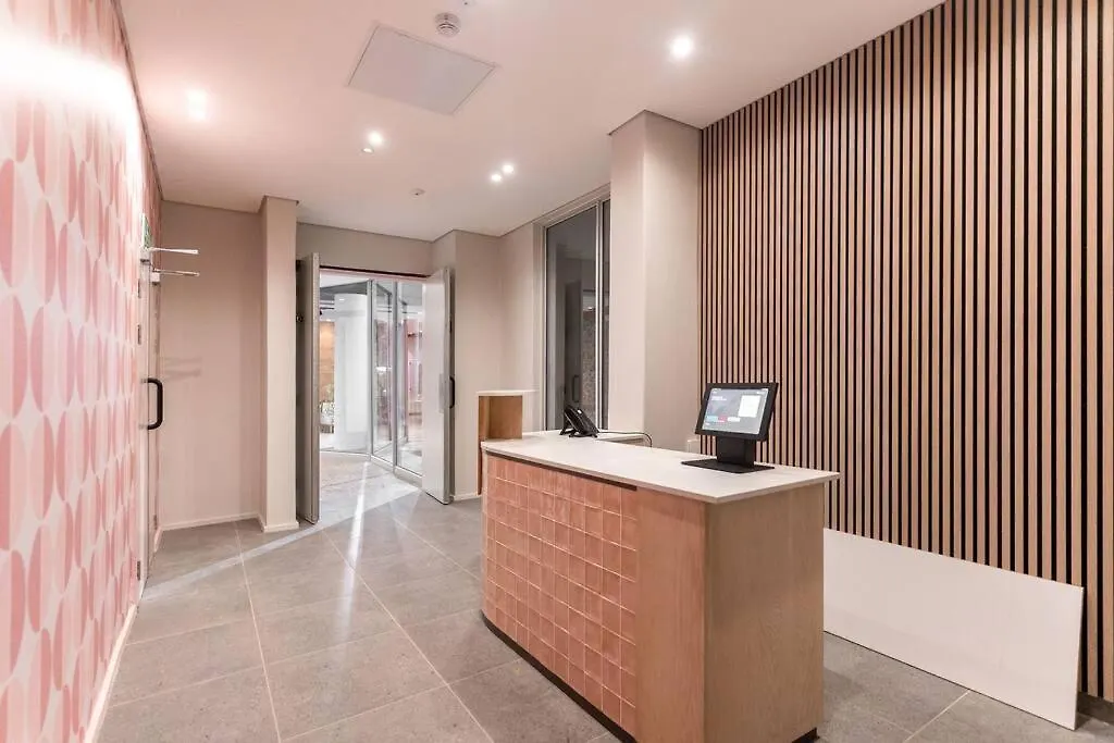The Rose 703: Modern 7Th Floor City Apartment Le Cap